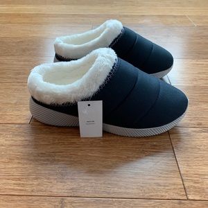 Lands End slippers